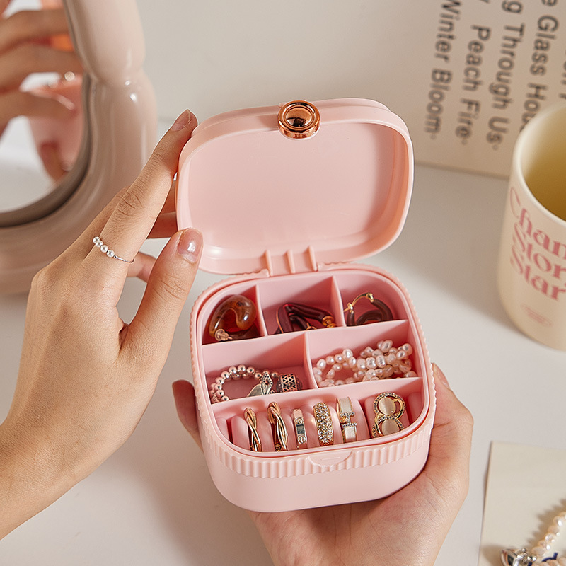 women's small jewelry box